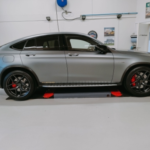 Mercedes AMG med keramisk coating behandling og beskyttet mat lak