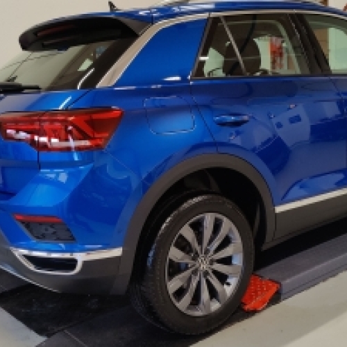 VW SUV bagparti efter keramisk coating med forbedret glans og afvisende effekt