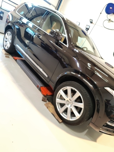 SUV behandlet med keramisk coating i Esbjerg